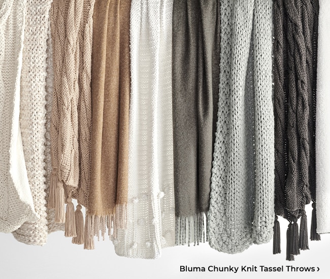 bluma chunky knit tassel throws